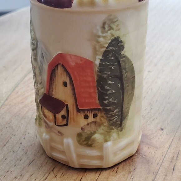 Vintage Occupied Japan Silo Shaped Farm Salt and Pepper Shakers Fall Orange - Picture 7 of 8